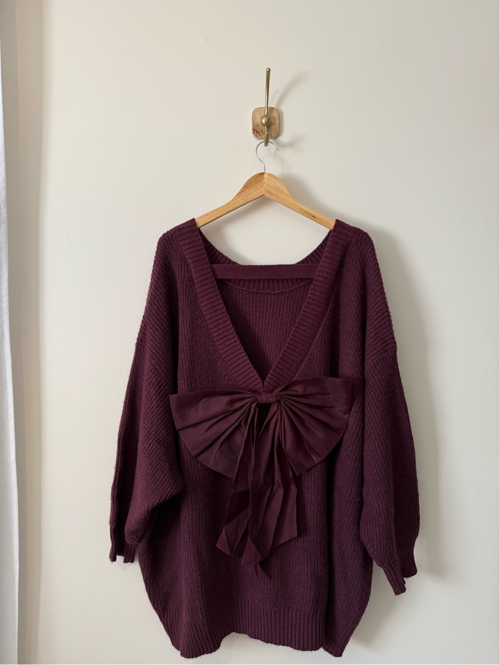 Oversized V-Neck Bow Detail Sweater - Deep Plum
